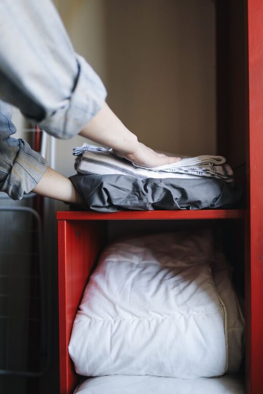 Post: Tips for a tidy closet that stays organized